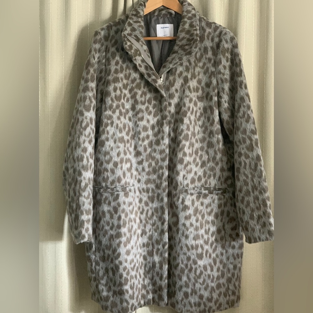 Old Nevy, Long Coat, Gray, Light brown leopard Print In Size Large